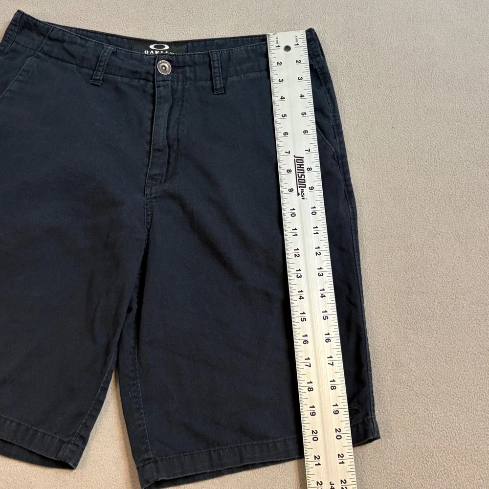 Oakley Mens Navy Blue Cotton Twill Chino Shorts Size 30 Flat Front